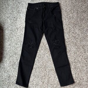 American Eagle women’s Black Distressed slim straight jeans